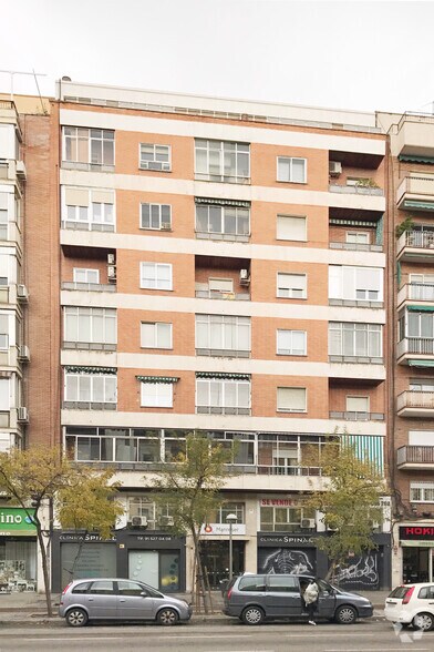 Calle Del Ferrocarril, 24, Madrid, Madrid for rent - Primary Photo - Image 1 of 3