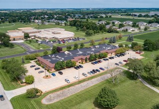 1400 E Inman Pky, Beloit, WI for rent Building Photo- Image 1 of 9