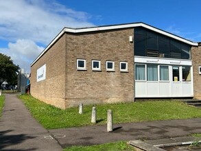 6-10 Leyden Rd, Stevenage for rent Building Photo- Image 2 of 5