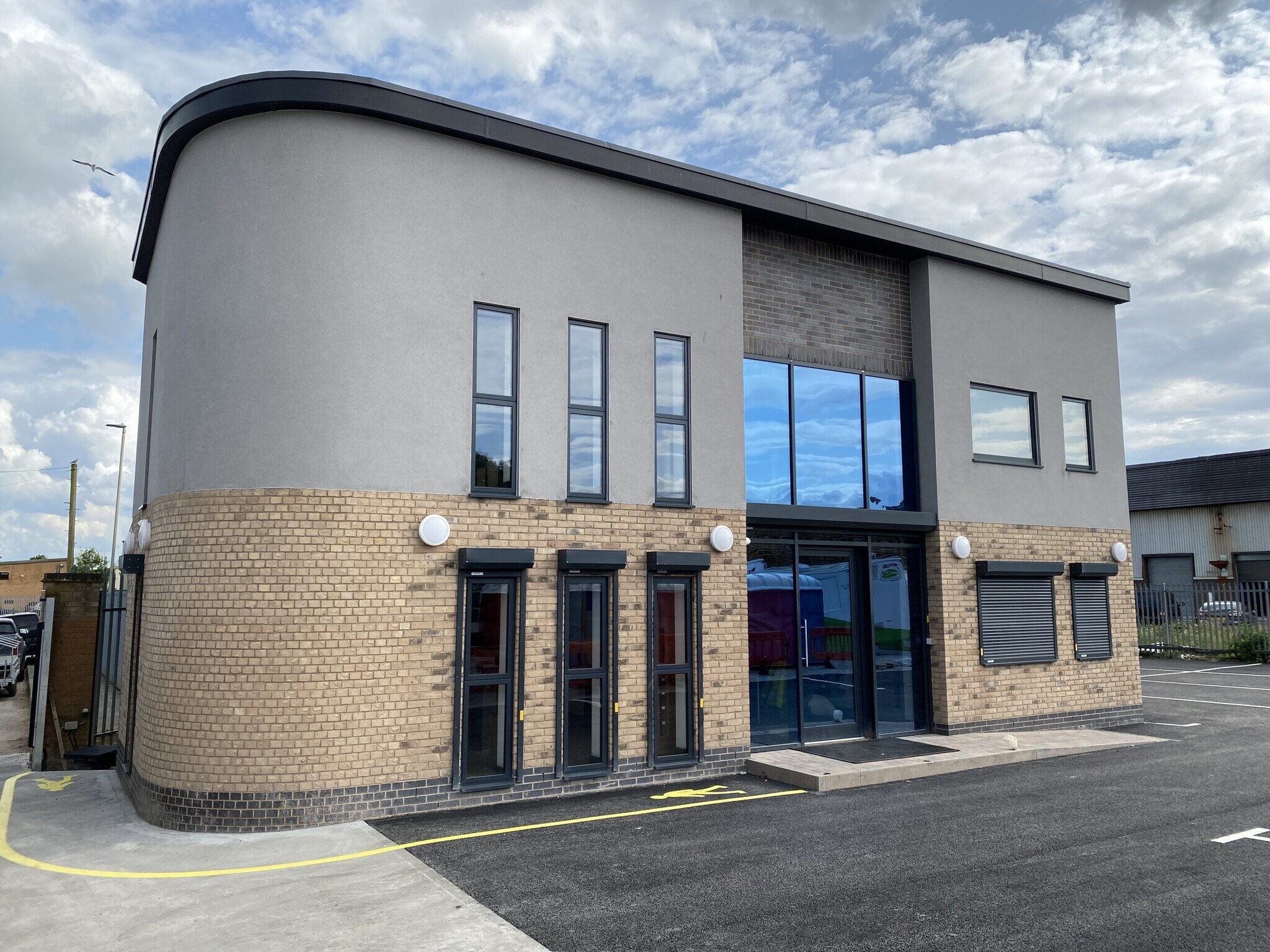 21 Brindley Rd, Hinckley for sale Building Photo- Image 1 of 1