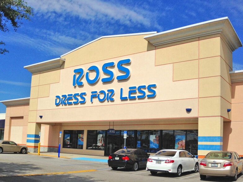 3653 Orlando Dr, Sanford, FL to rent - Building Photo - Image 2 of 7