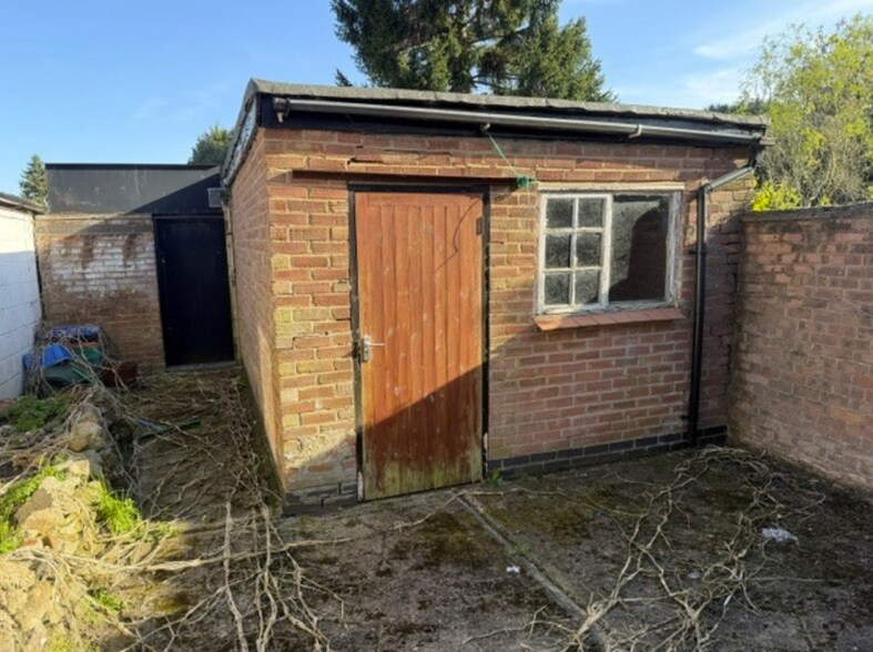 Retail in Northampton for sale - Building Photo - Image 3 of 4