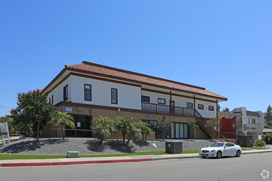 255 N Elm St, Escondido, CA for rent - Building Photo - Image 1 of 6