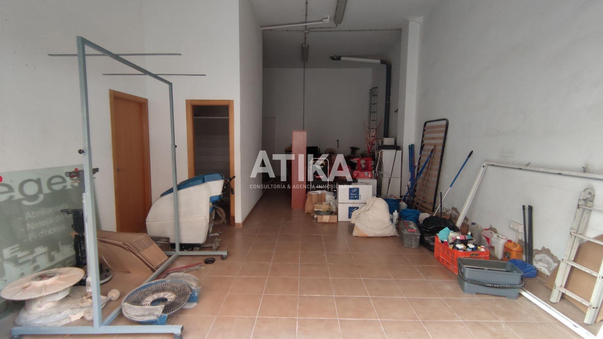 Retail in Ontinyent, Valencia to rent Interior Photo- Image 1 of 8