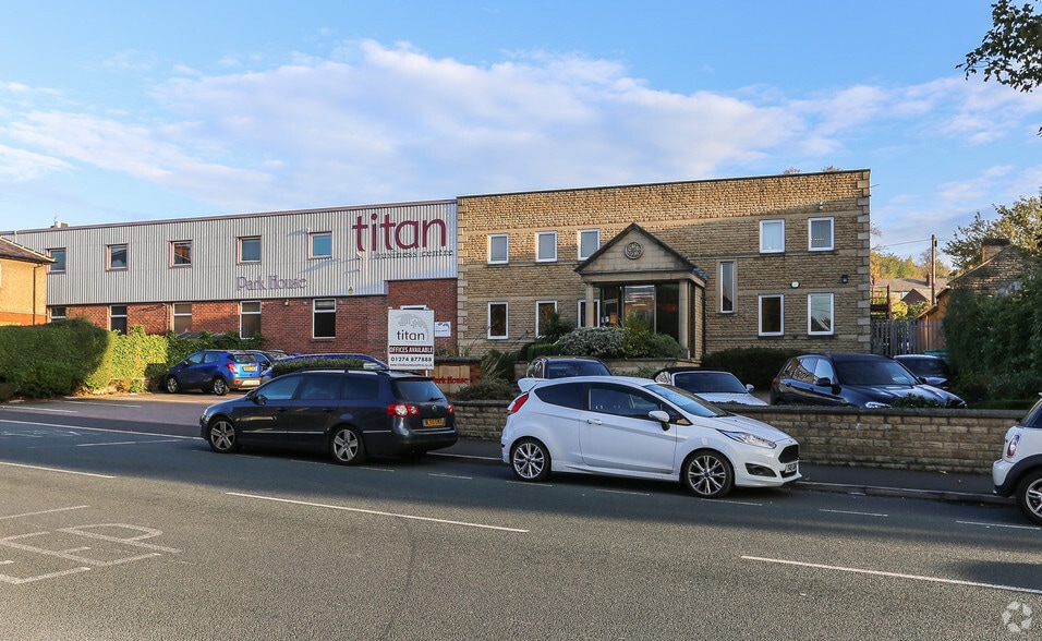 Bradford Rd, Birstall to rent - Building Photo - Image 2 of 7