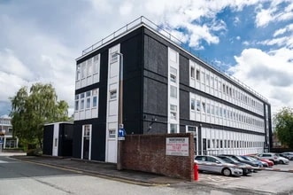 Meadow St, Northwich to rent Building Photo- Image 1 of 5