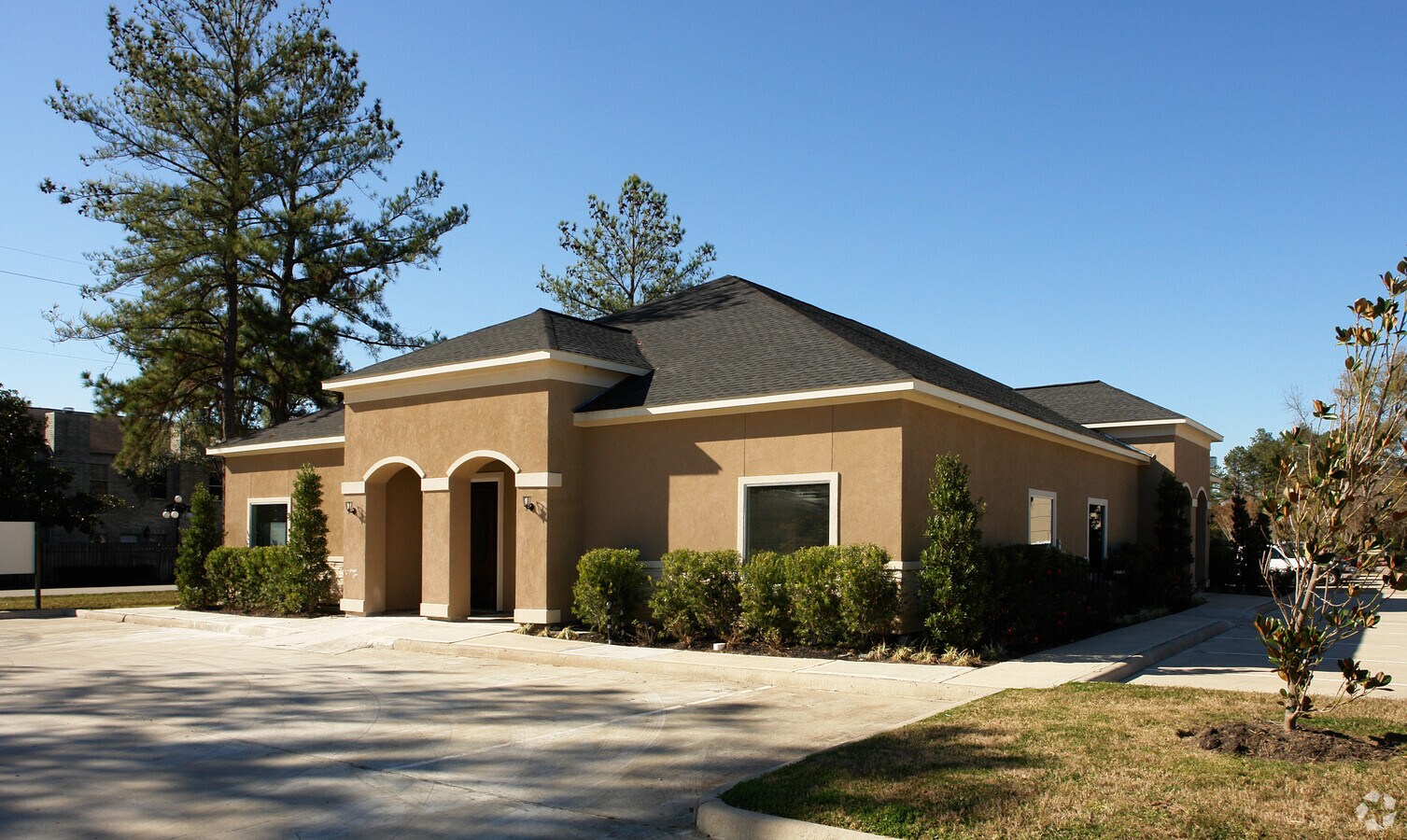 17434 Red Oak Dr, Houston 77090 UK