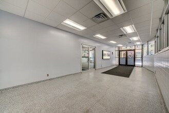 340 Wabasha St N, Saint Paul, MN for rent Interior Photo- Image 1 of 5