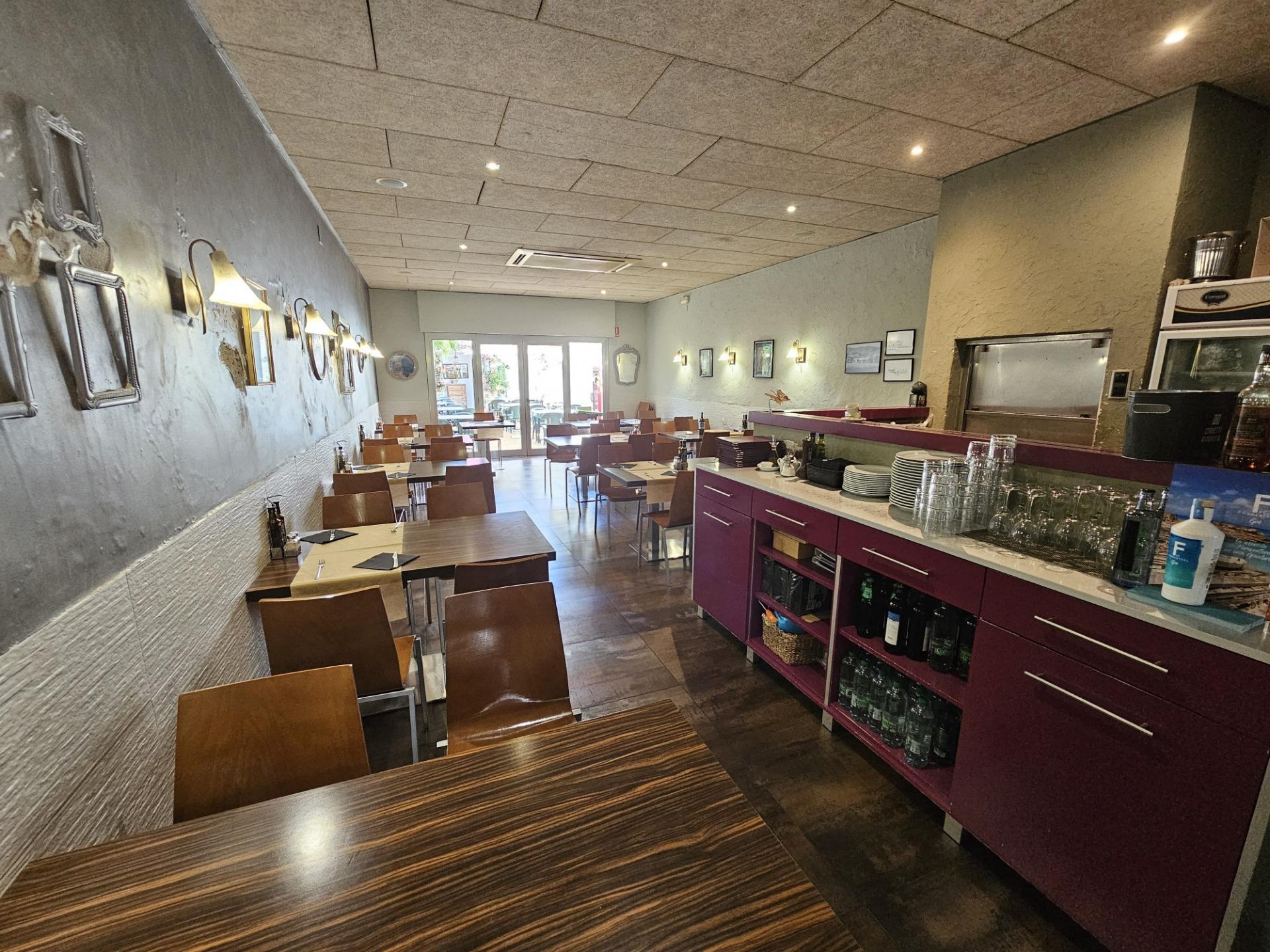 Retail in Calella, Barcelona to rent Interior Photo- Image 1 of 33