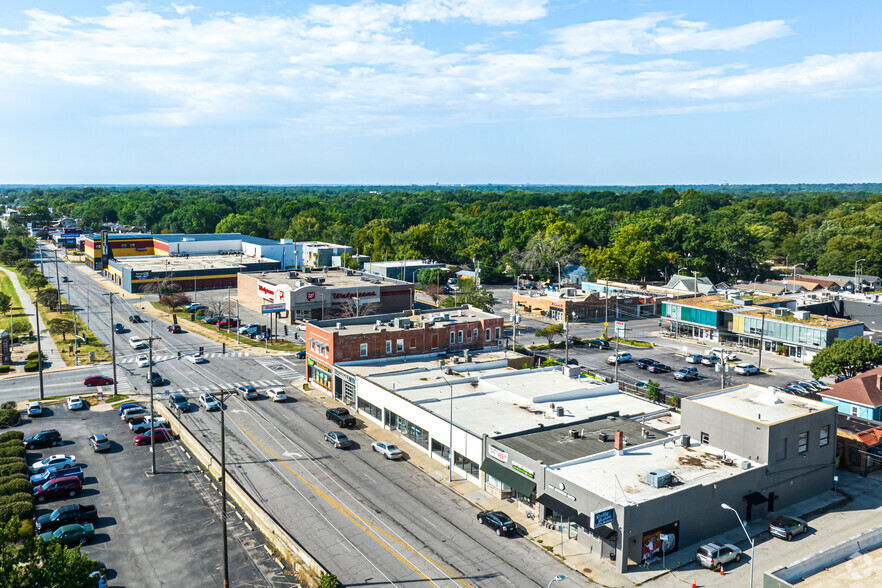 7428-7434 Wornall Rd, Kansas City, MO for sale - Building Photo - Image 2 of 18