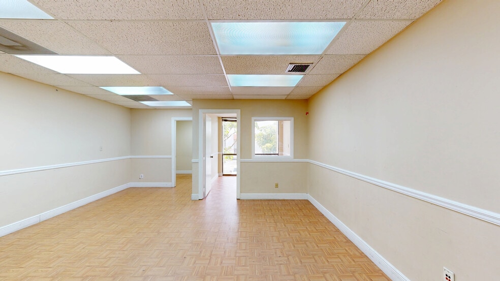 540 NW 165th St, Miami, FL to rent - Matterport 3D Scan - Image 3 of 30