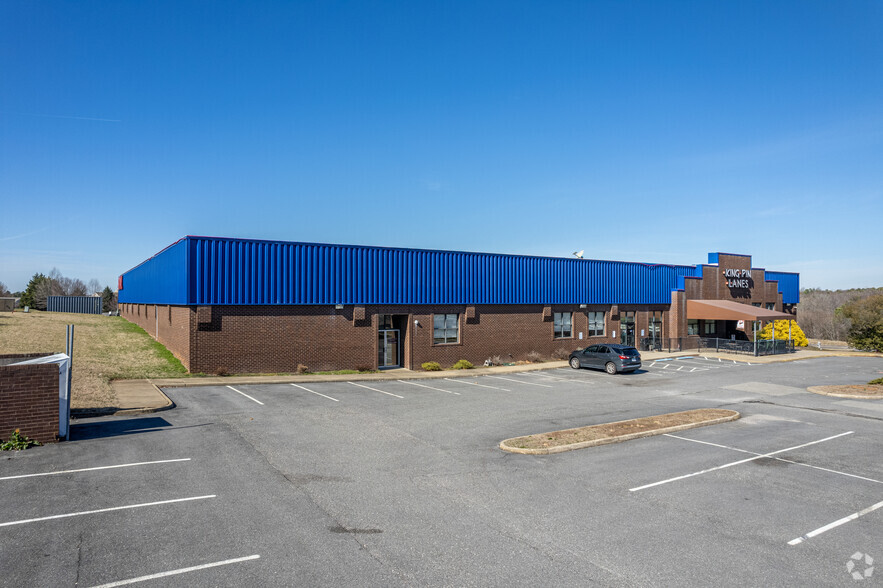 200 N Otterdale Rd, Midlothian, VA for sale - Building Photo - Image 1 of 1