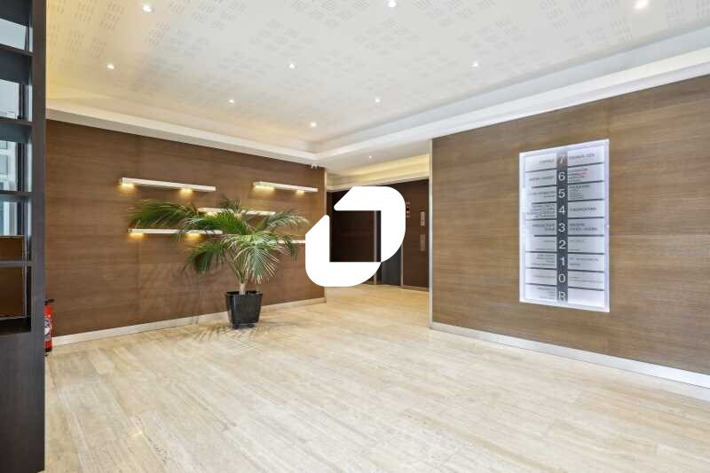 Office in Suresnes for sale - Lobby - Image 3 of 12