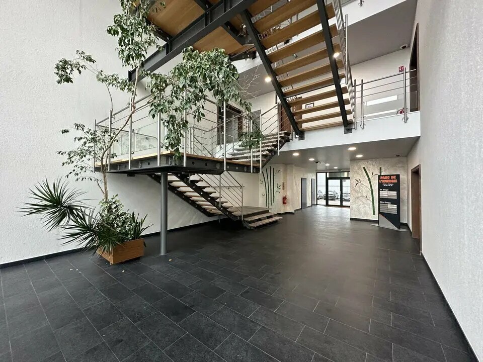 Office in Bischheim to rent Building Photo- Image 1 of 4