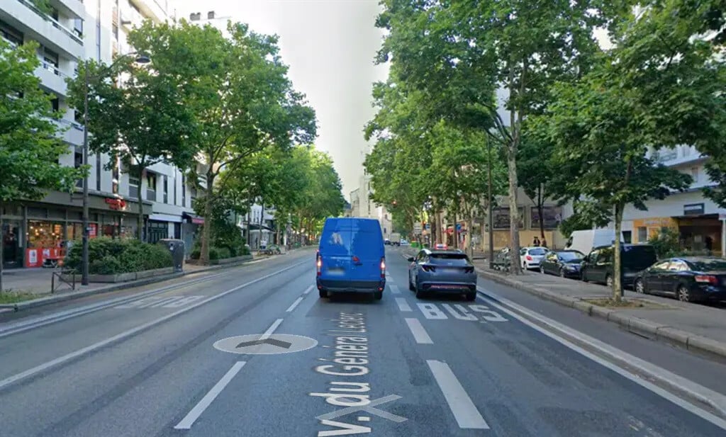 Location Commerce 80 m² - Photo 1