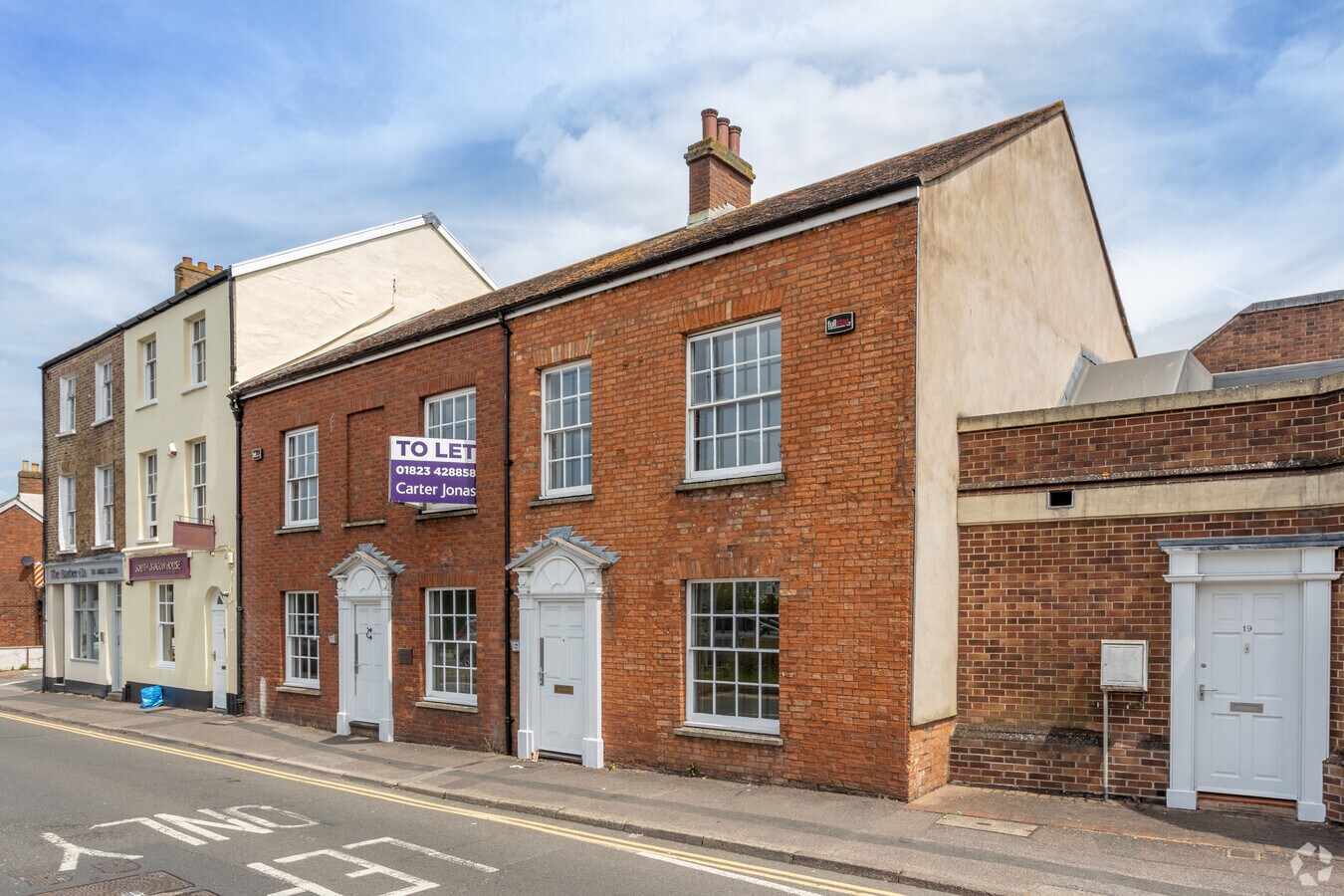 1517 Silver St, Taunton, TA1 3DH UK