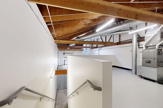 940 SE Madison St, Portland, OR to rent Matterport 3D Scan- Image 2 of 14