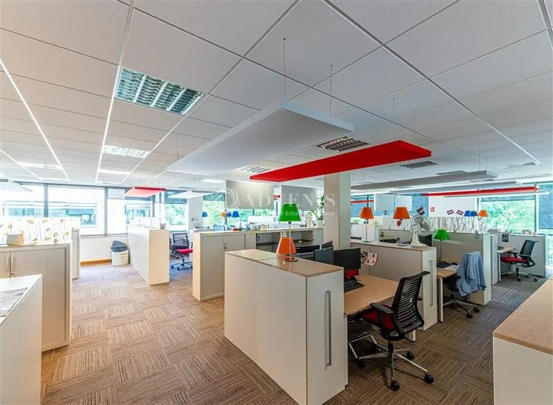 Vente Bureaux 1 524 m² - Photo 1
