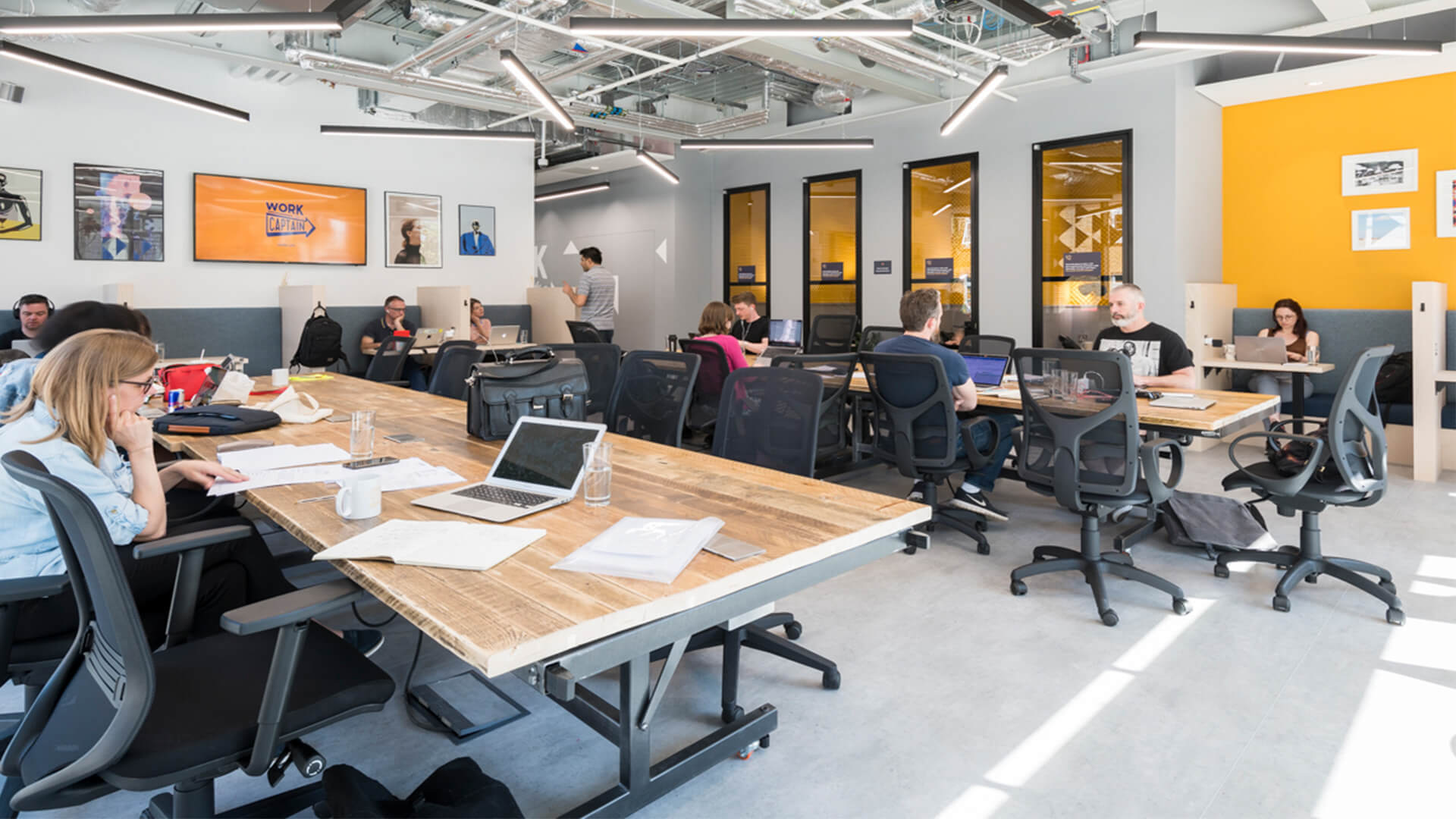 174 Hammersmith Rd, London to rent Interior Photo- Image 1 of 7