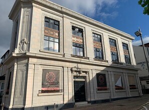 15 Cedar Sq, Blackpool for rent Building Photo- Image 1 of 5