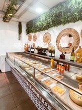 Retail in Barcelona, Barcelona to rent Interior Photo- Image 1 of 7