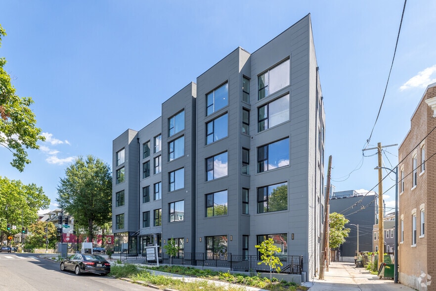 4328 Georgia Ave NW, Washington, DC for sale - Building Photo - Image 2 of 6